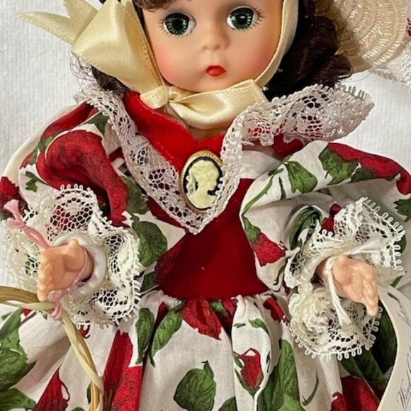 Madame Alexander restrung 8" Scarlett Picnic Shadow doll with stand. - Picture 3 of 8